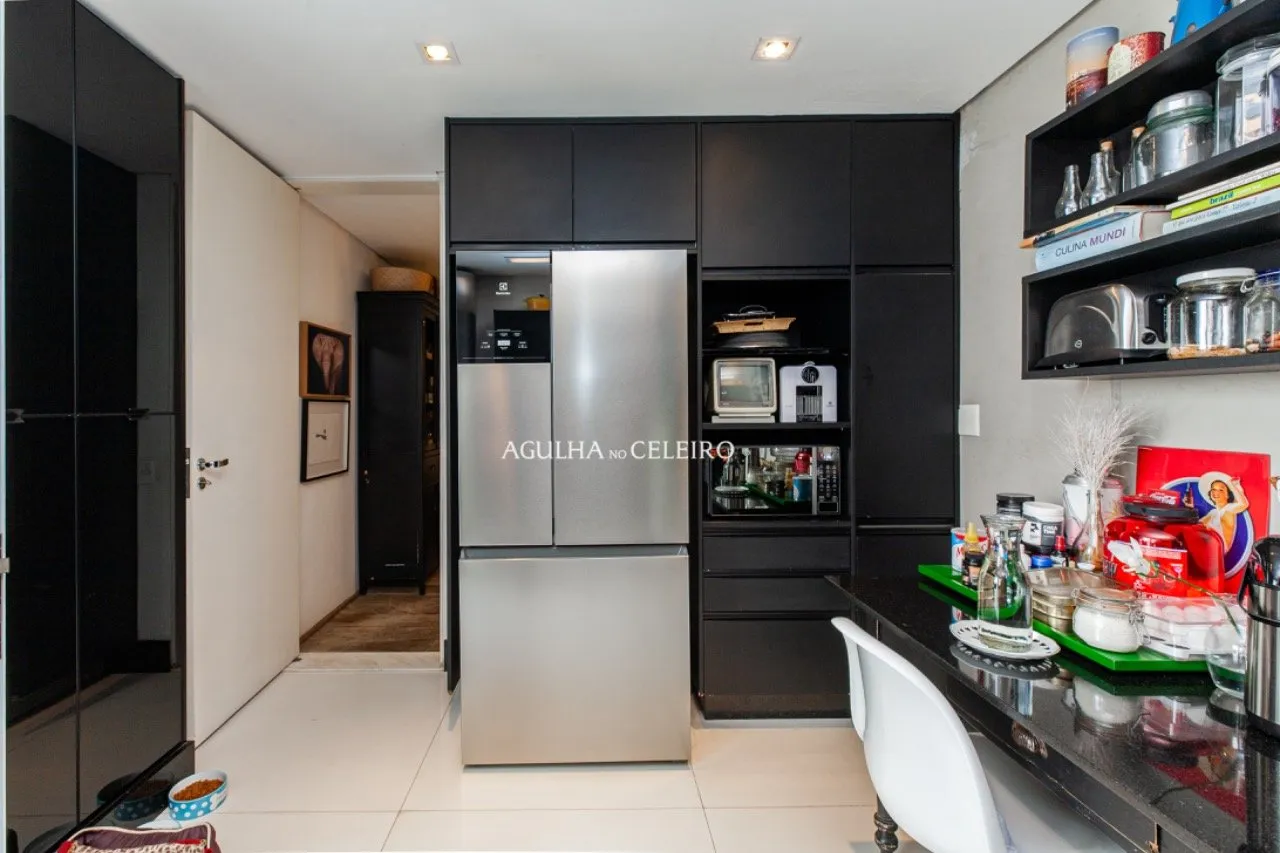 Casa contemporânea disponível para venda e aluguel na Vila Madalena. – 9981