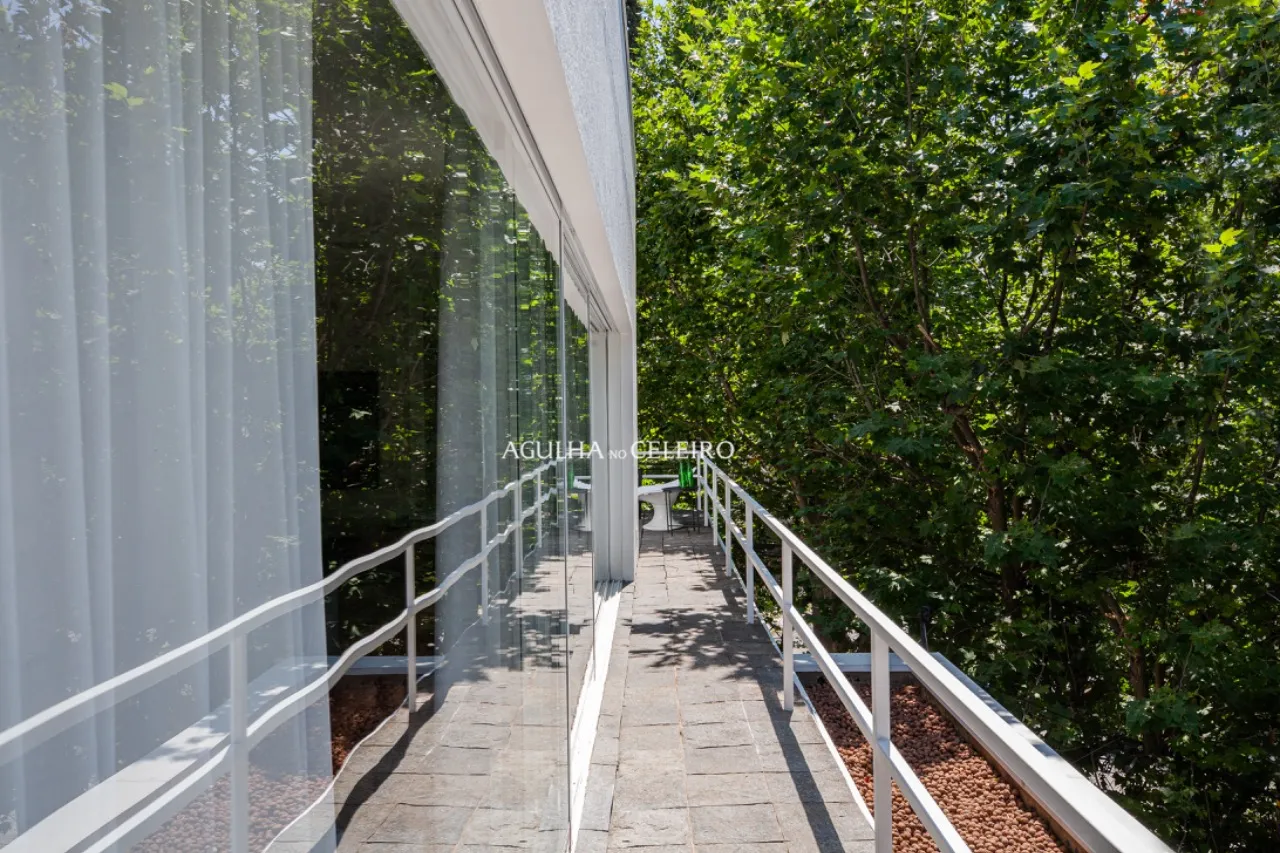 Casa contemporânea disponível para venda e aluguel na Vila Madalena. – 9981