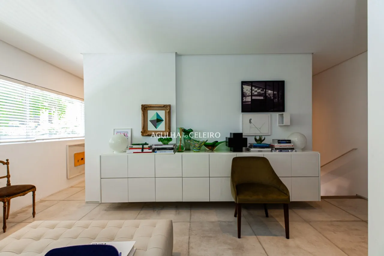 Casa contemporânea disponível para venda e aluguel na Vila Madalena. – 9981