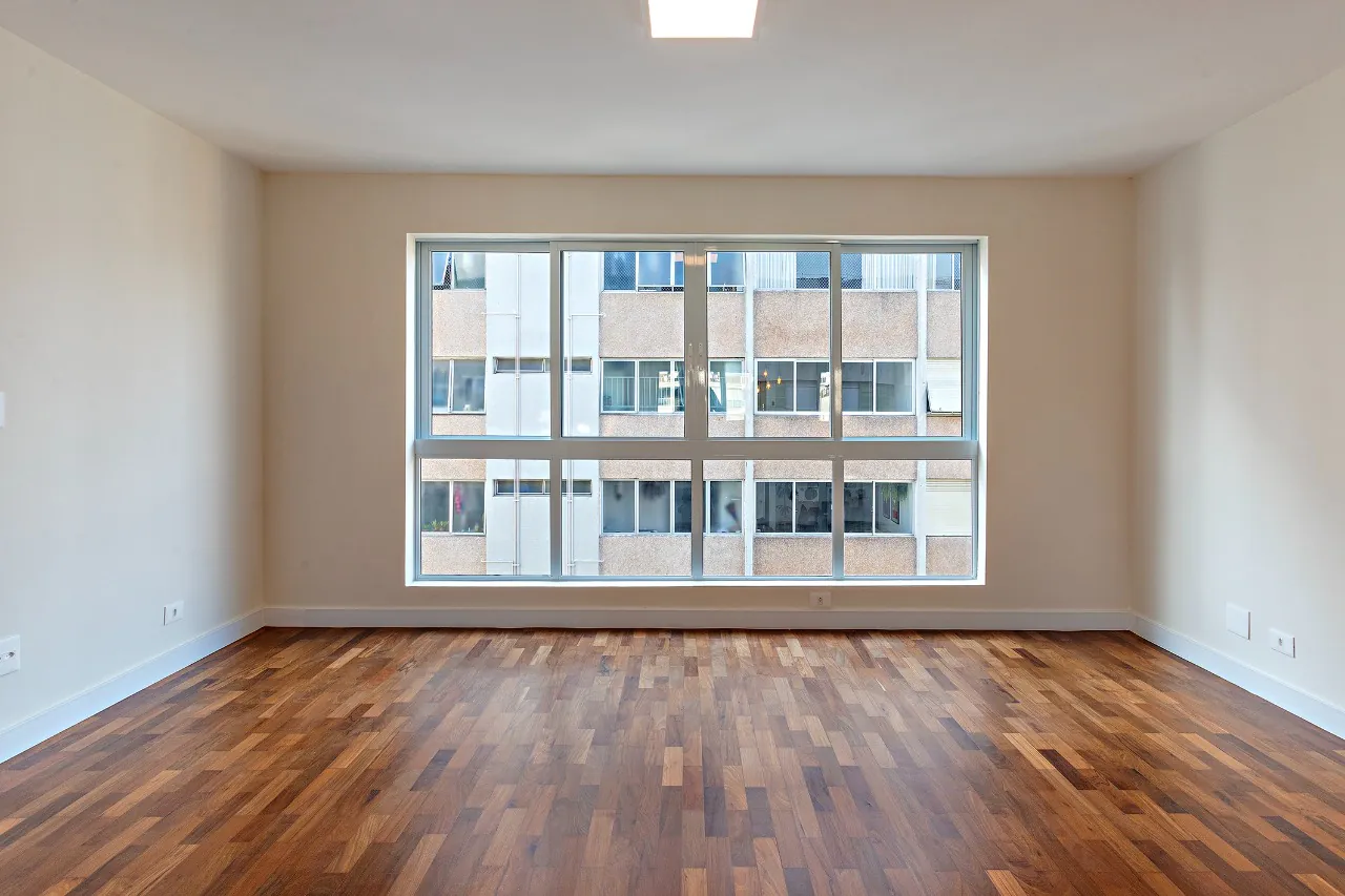 Apartamento amplo recém reformado com boa iluminação natural no Itaim. – AP1436 - IMG_0032