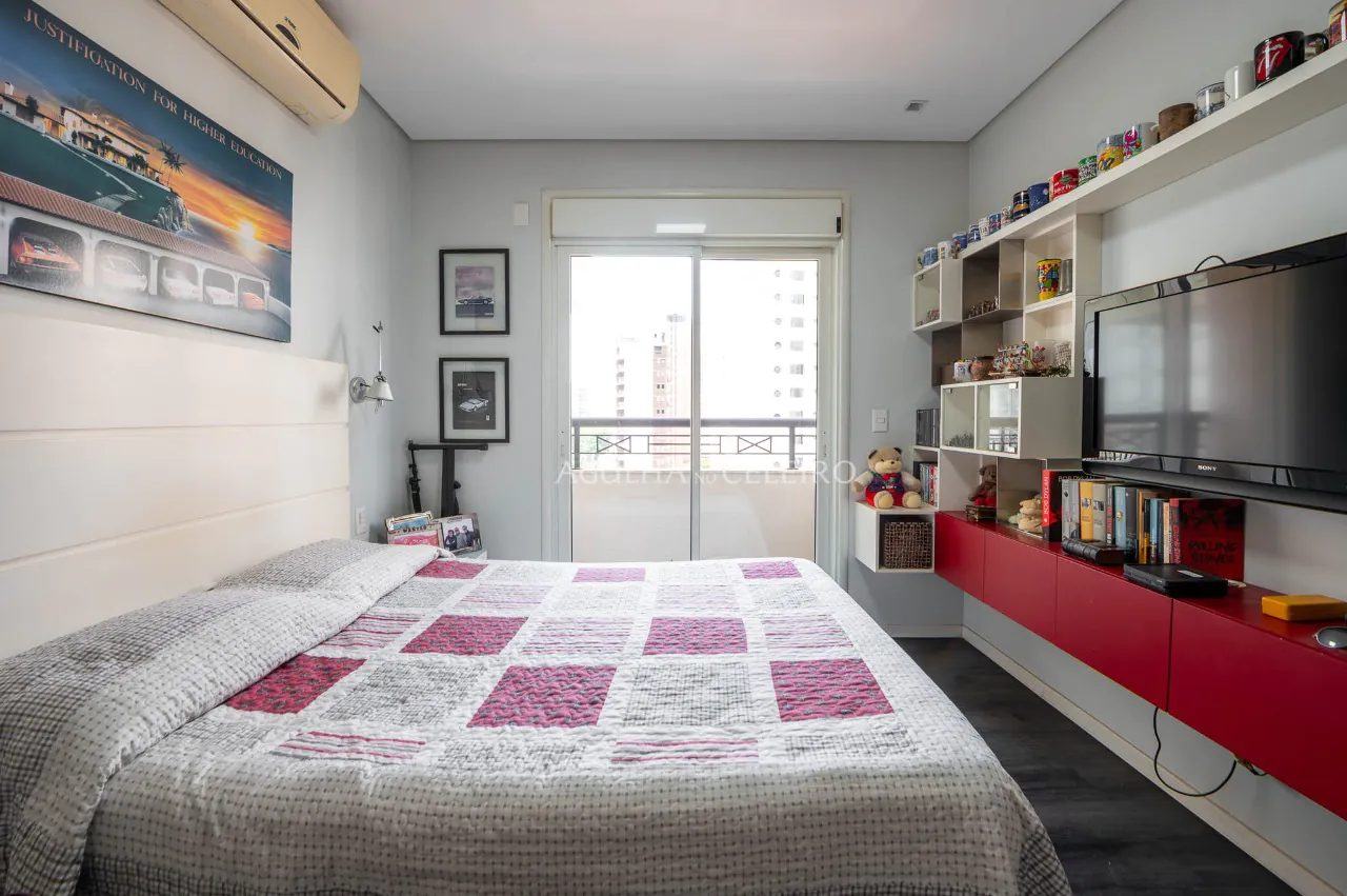 Edifício neoclássico em localização cobiçada da Vila Nova Conceição. – AP6324