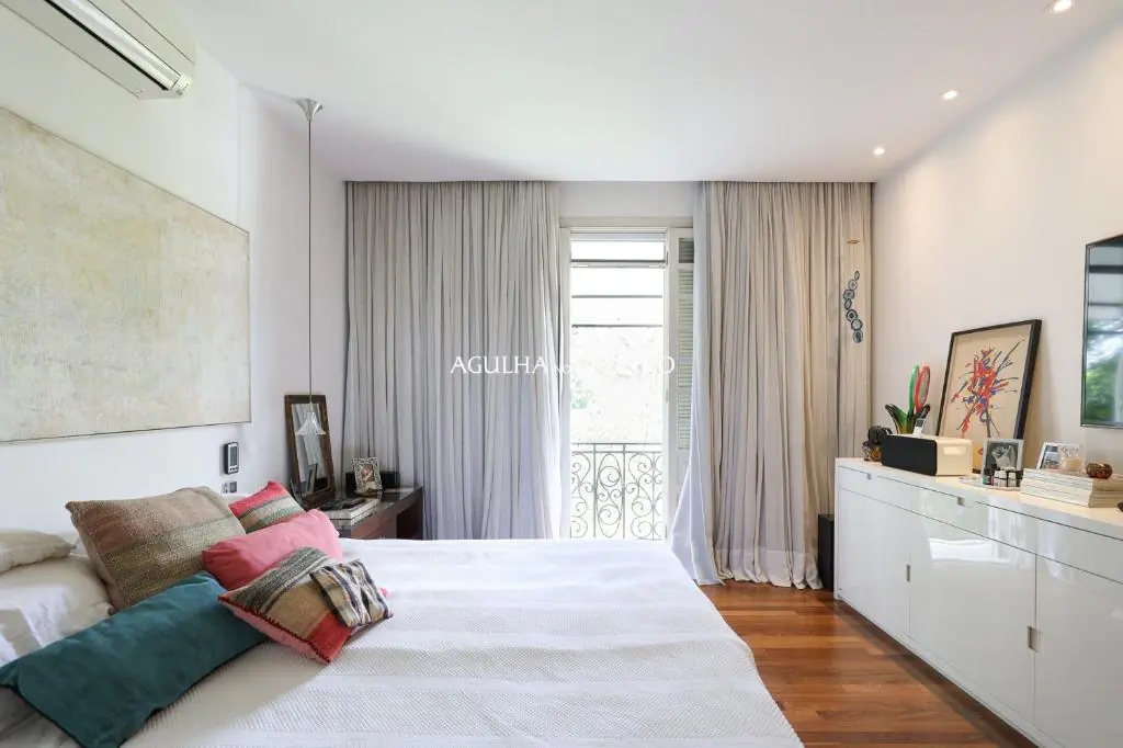 Condomínio de classe ao lado da Faria Lima para venda. – AP6730