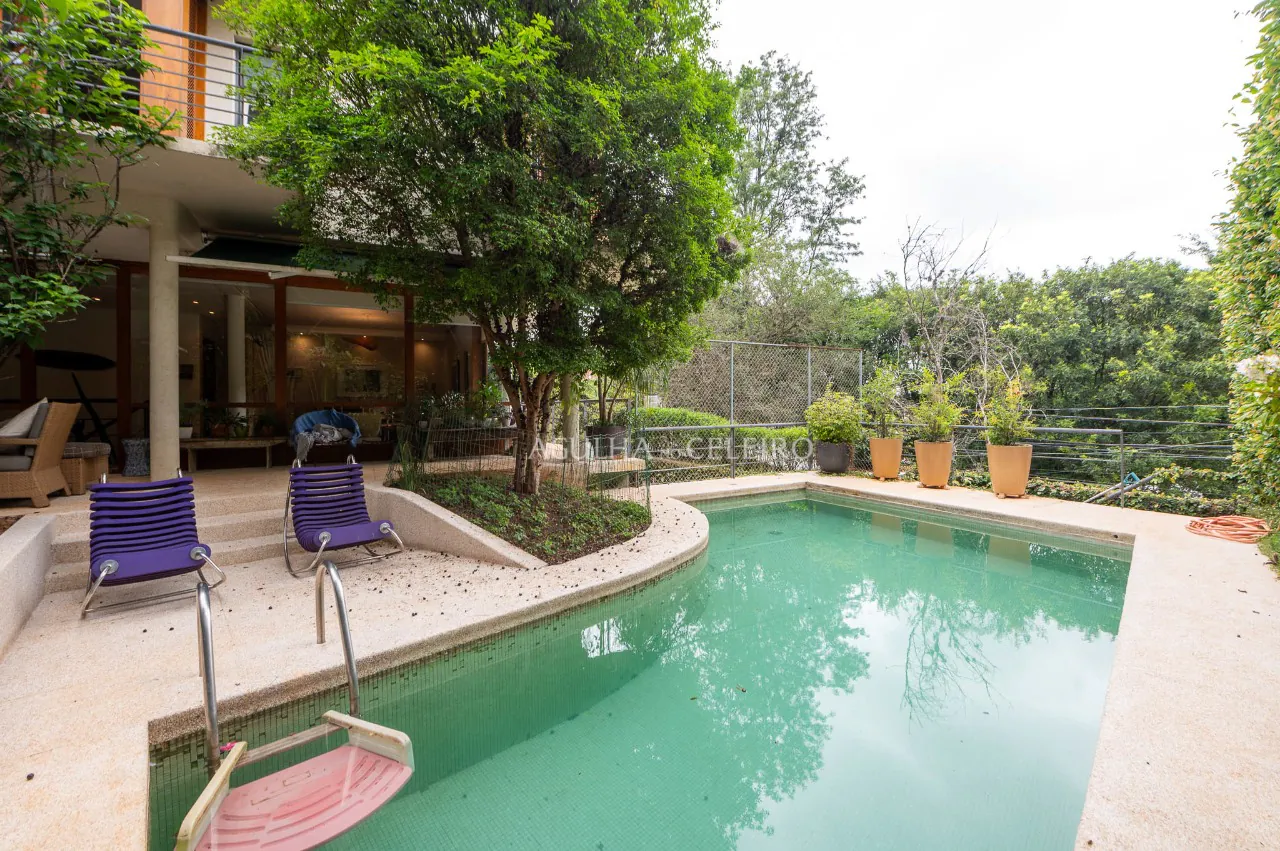 bela-casa-aconchegante-e-com-vista-deslumbrante-17375-2