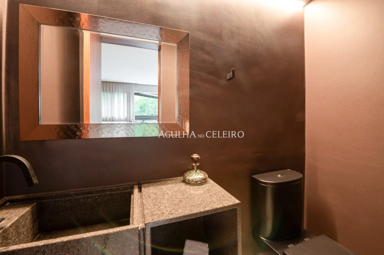 Apartamento reformado à venda na Vila Nova Conceição. – 14278