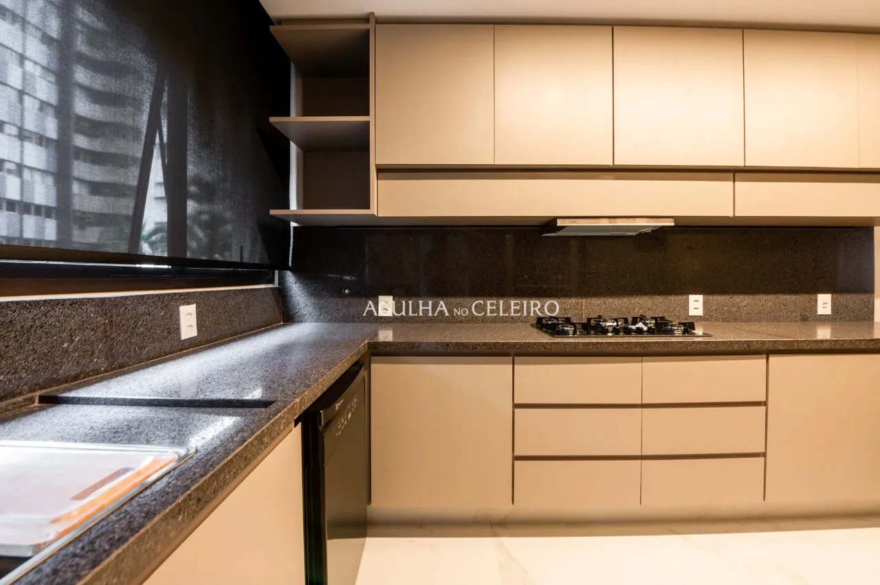 Apartamento reformado à venda na Vila Nova Conceição. – 14278