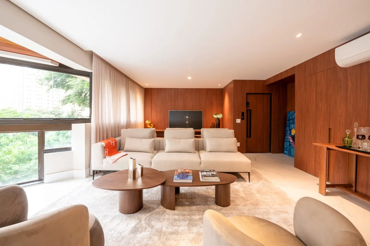 Apartamento reformado à venda na Vila Nova Conceição. – 14278