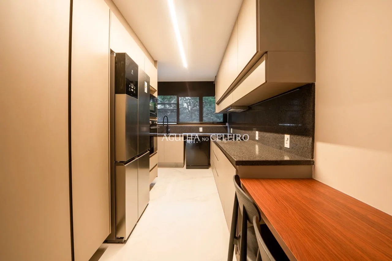 Apartamento reformado à venda na Vila Nova Conceição. – 14278