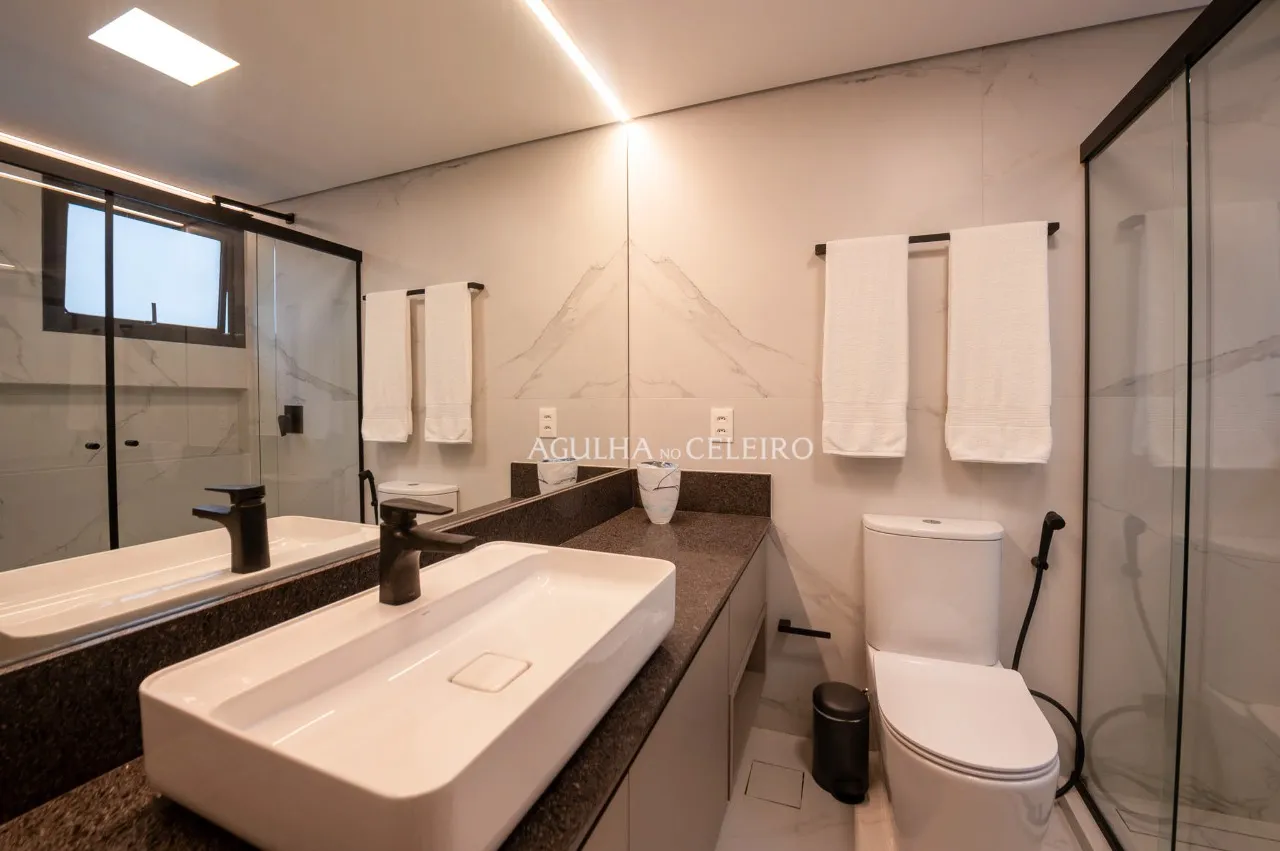 Apartamento reformado à venda na Vila Nova Conceição. – 14278