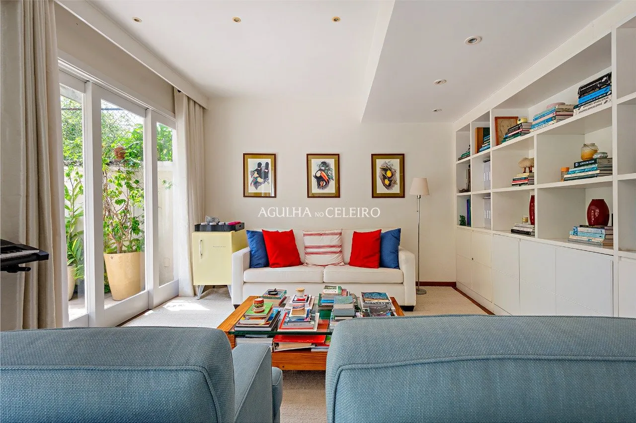 Casa em condomínio à venda no Jardim Guedala – 17432