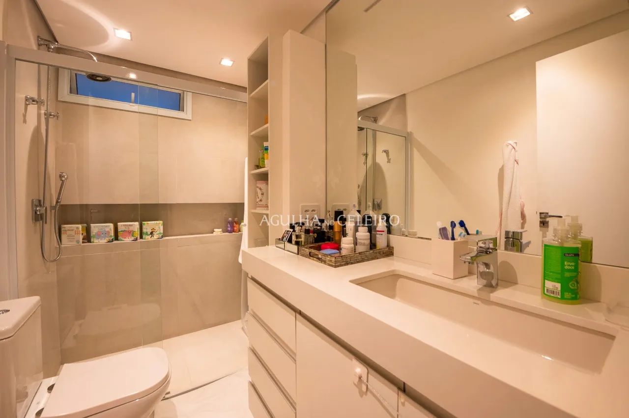 Apartamento reformado pronto para morar em rua gostosa no Jardim Paulista. – 17952