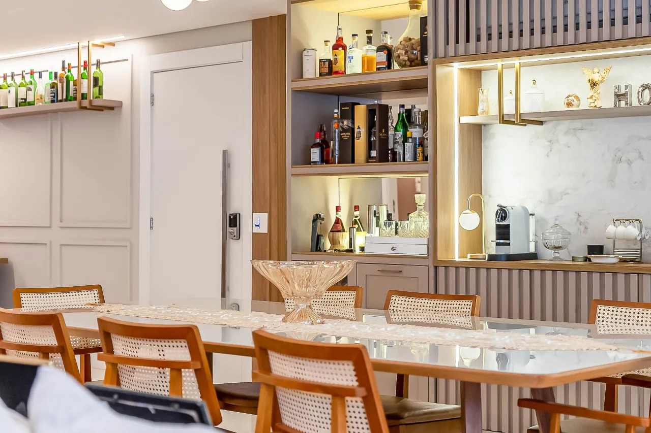 Apartamento com reforma clean, espaços abertos e uso de materiais nobres no Jardim Paulista. – 9272 - IMG_8783-HDR