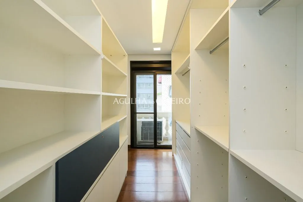 Apartamento a 450 metros do Parque Ibirapuera à venda no Jardim Paulista. – AP8263