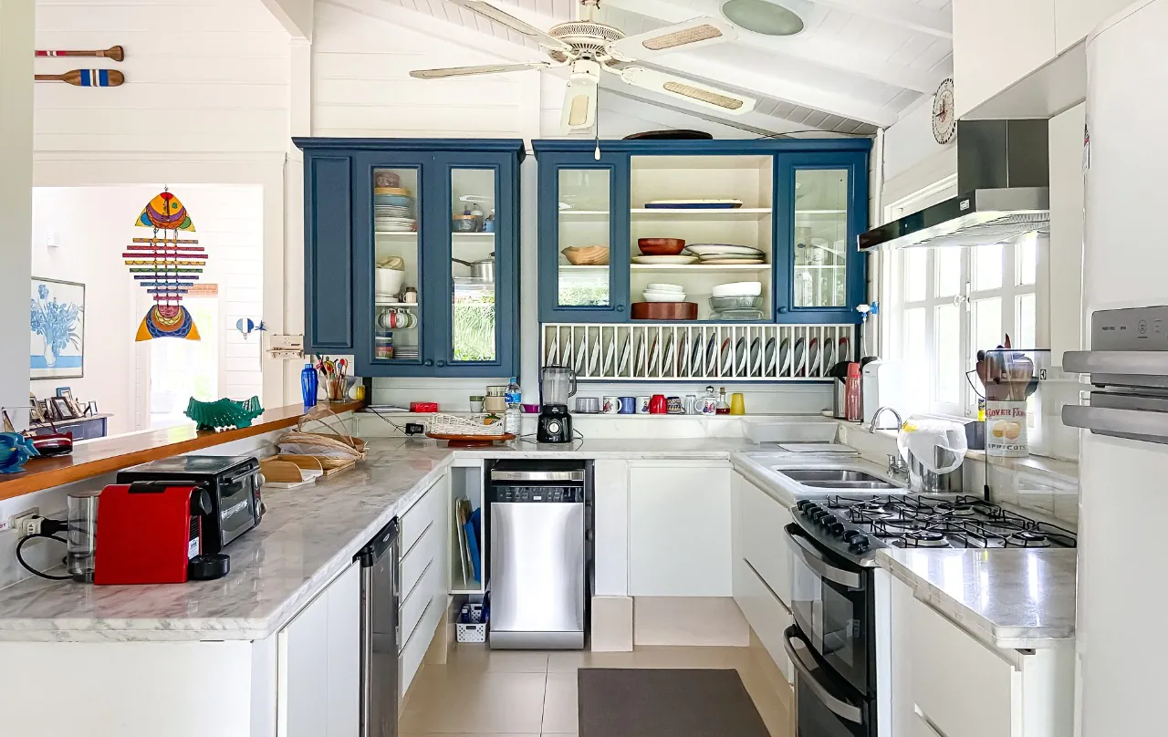 casa-a-50-metros-do-mar-na-praia-da-baleia-projetada-por-gui-mattos-18226-13