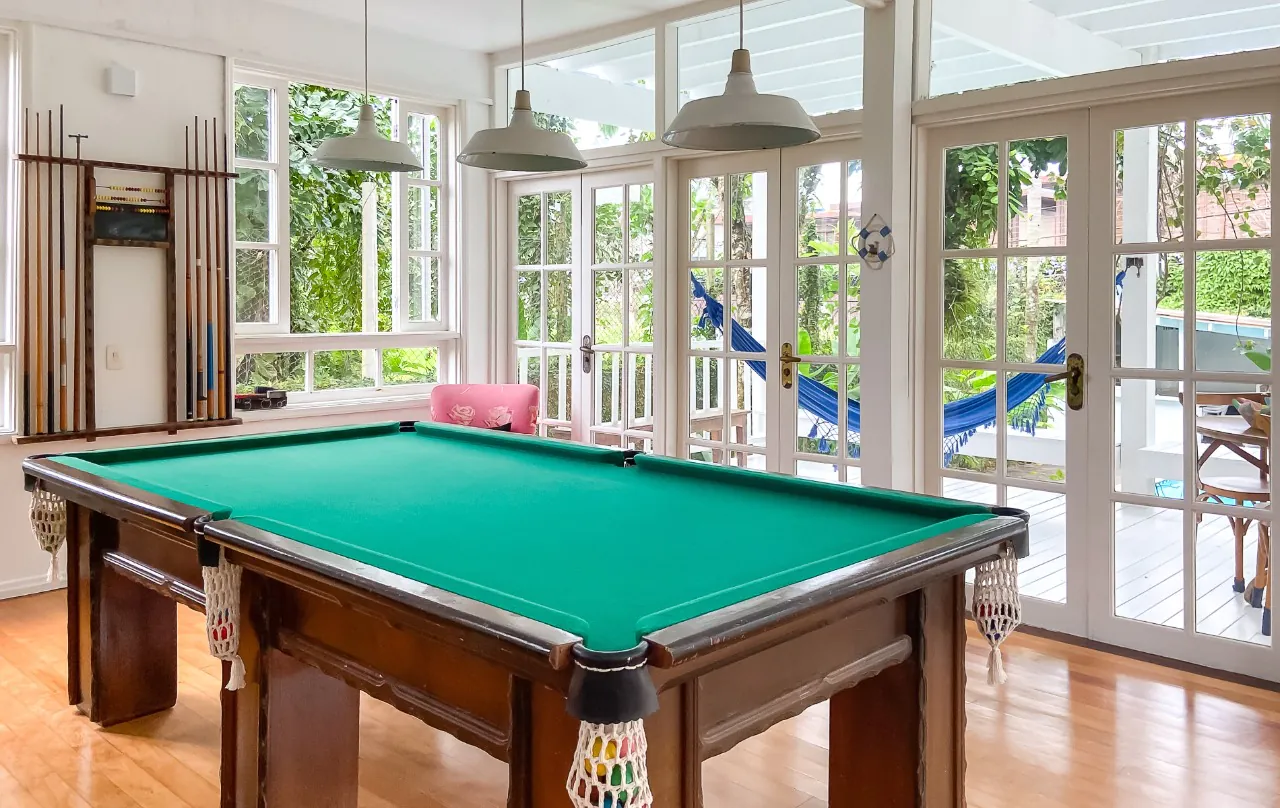 casa-a-50-metros-do-mar-na-praia-da-baleia-projetada-por-gui-mattos-18226-5