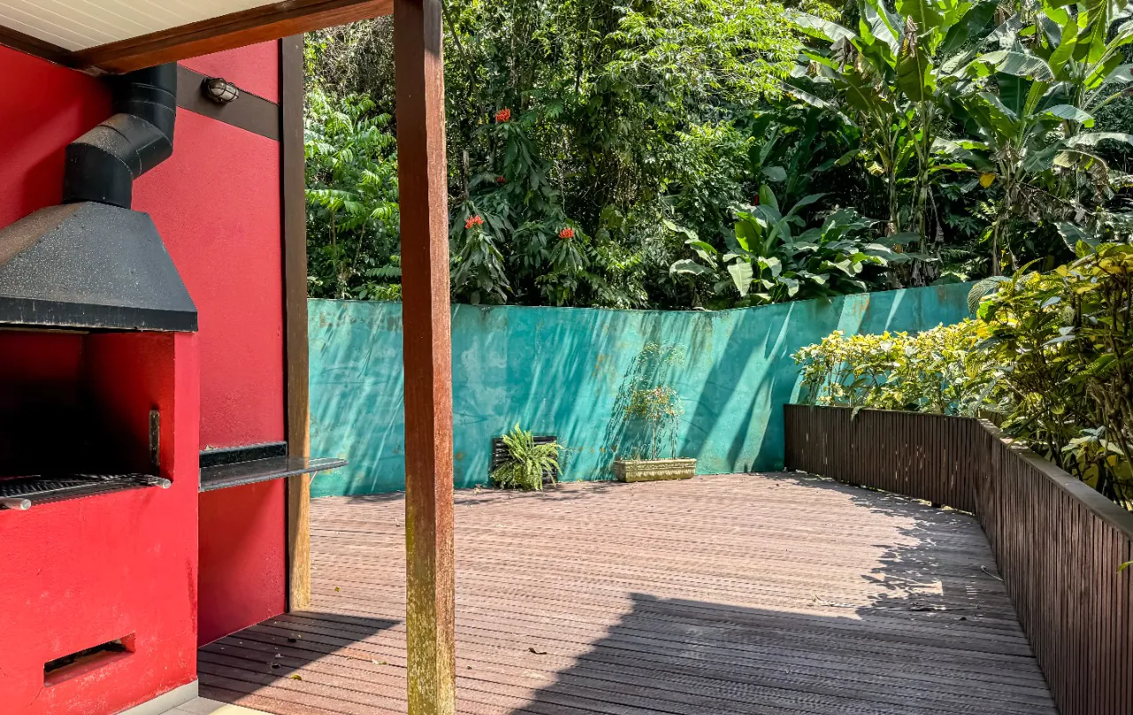 casa-charmosa-em-condominio-rodeado-pelo-verde-e-a-poucos-passos-da-praia-de-camburi-18174-6