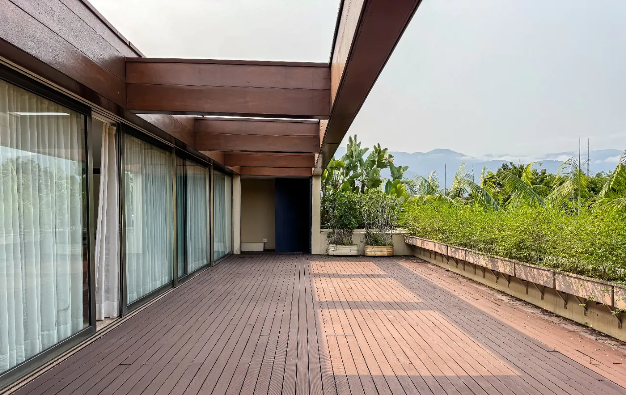 casa-com-arquitetura-contemporanea-ambientes-integrados-ha-poucos-passos-da-praia-da-baleia-18186-14