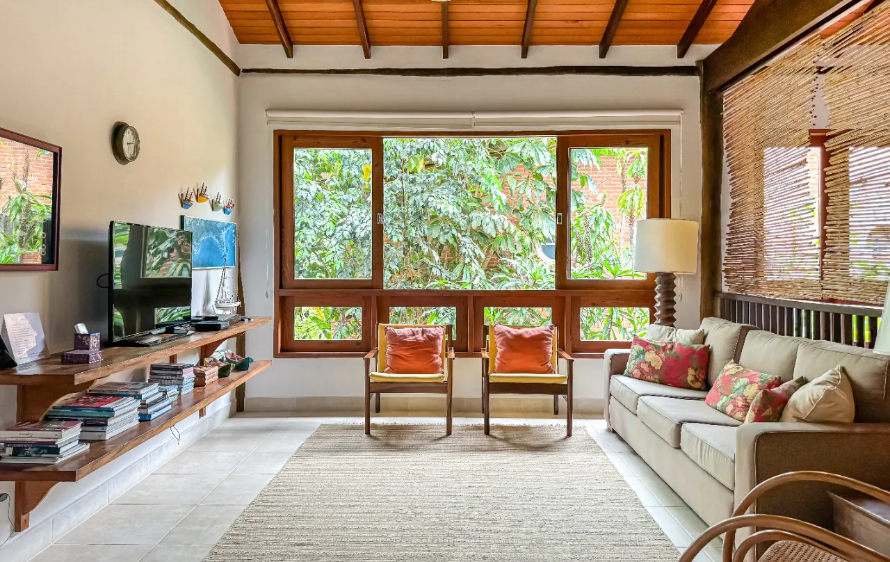 casa-com-piscina-e-jardim-delicioso-em-condominio-de-frente-para-o-mar-na-praia-da-baleia-18182-13