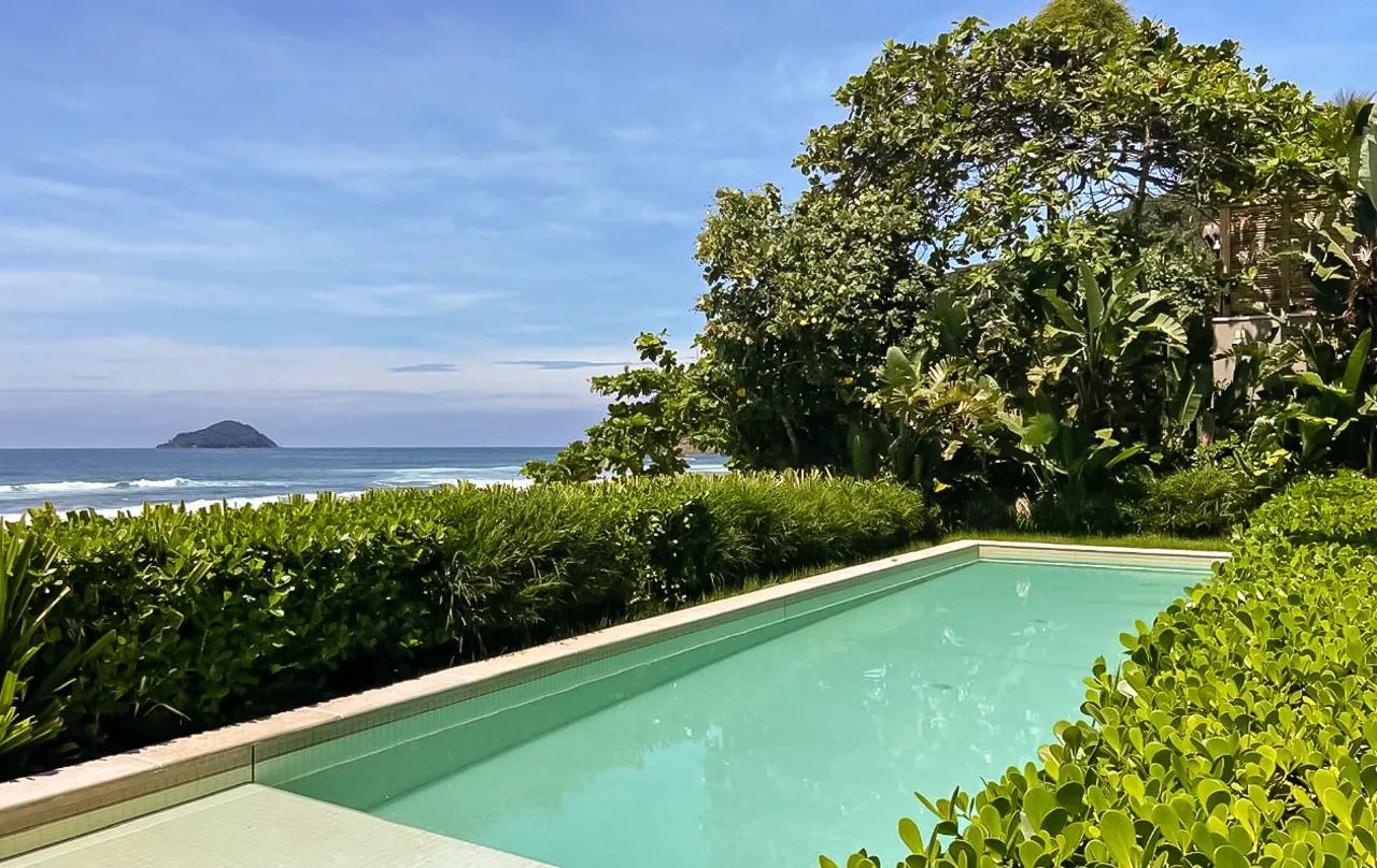 casa-com-projeto-lindo-com-excelentes-acabamentos-e-area-externa-com-vista-para-o-mar-em-camburi-18175-1