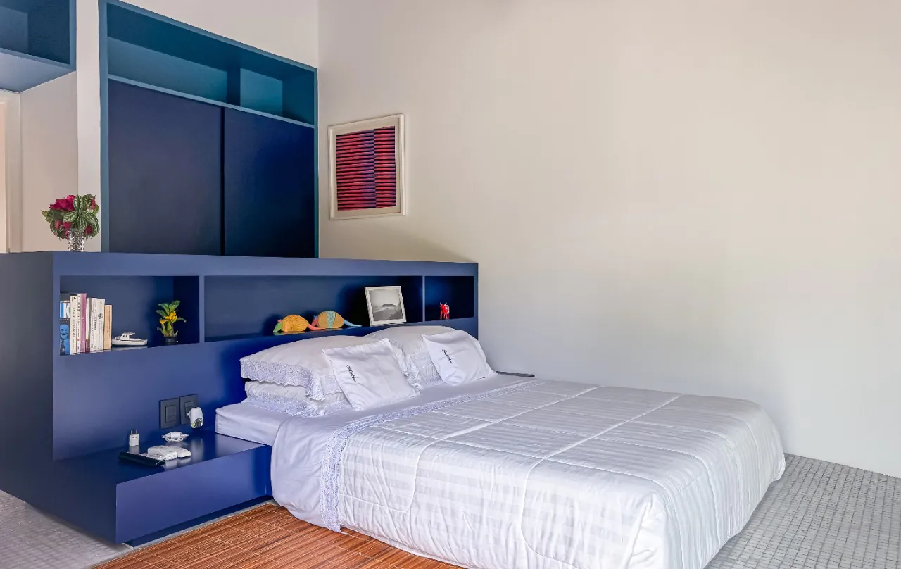 casa-com-projeto-modernista-piscina-e-jardim-encantador-em-condominio-com-lazer-na-praia-da-baleia-18183-14