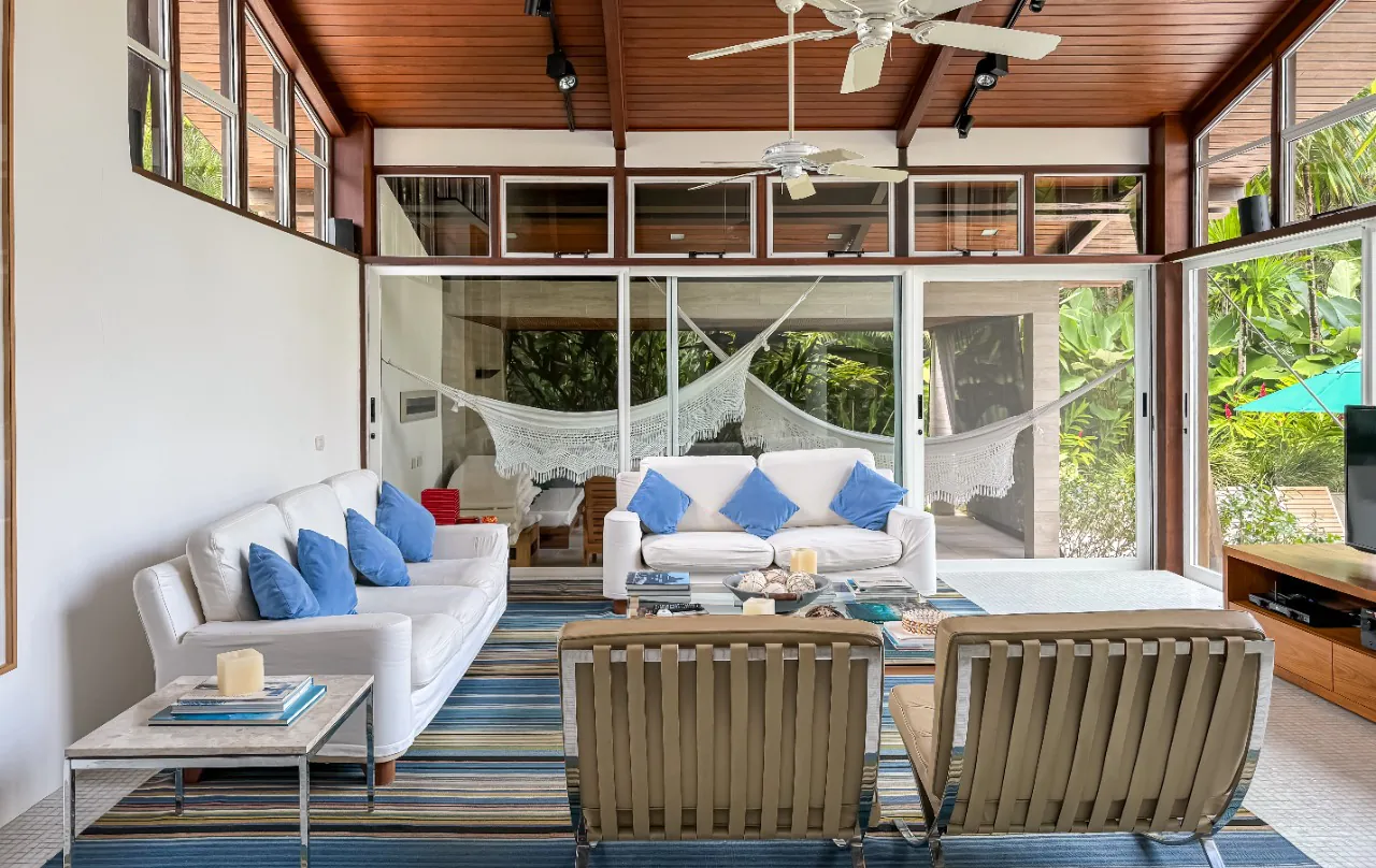 casa-com-projeto-modernista-piscina-e-jardim-encantador-em-condominio-com-lazer-na-praia-da-baleia-18183-6