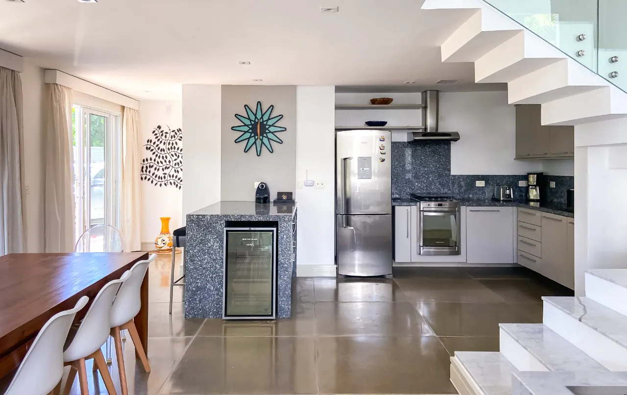 casa-de-praia-deslumbrante-em-maresias-a-poucos-passos-do-mar-18181-13