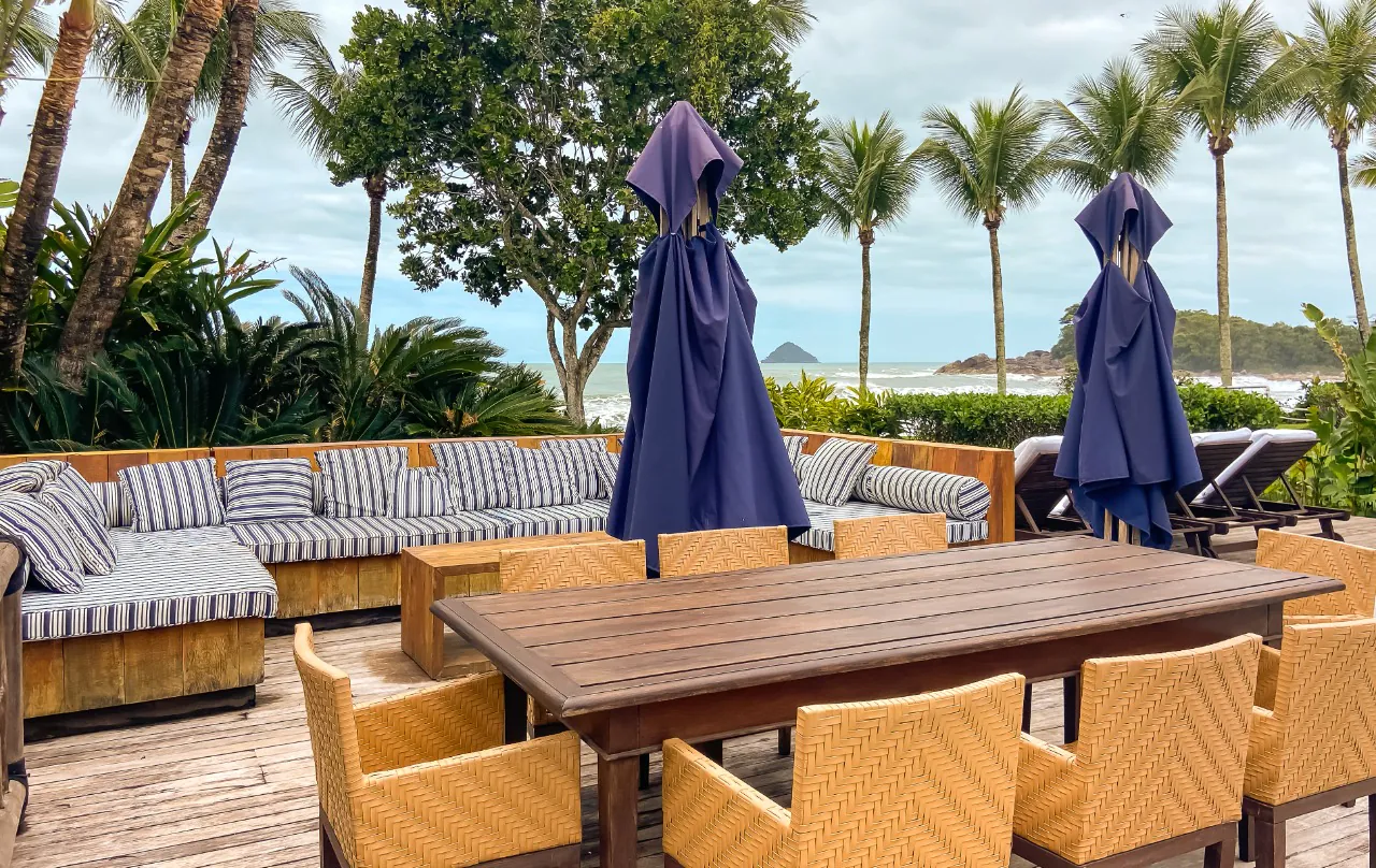 casa-em-condominio-com-piscina-e-jardim-delicioso-e-vista-para-o-mar-em-camburizinho-18176-15