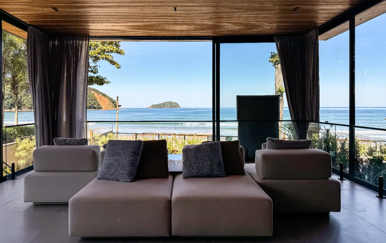 casa-novinha-em-folha-toda-mobiliada-e-com-piscina-de-frente-para-o-mar-da-praia-da-baleia-18221-3