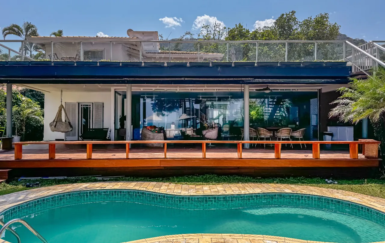 casa-pe-na-areia-com-piscina-e-jardim-deliciosos-no-melhor-lugar-da-praia-de-camburi-18173-5