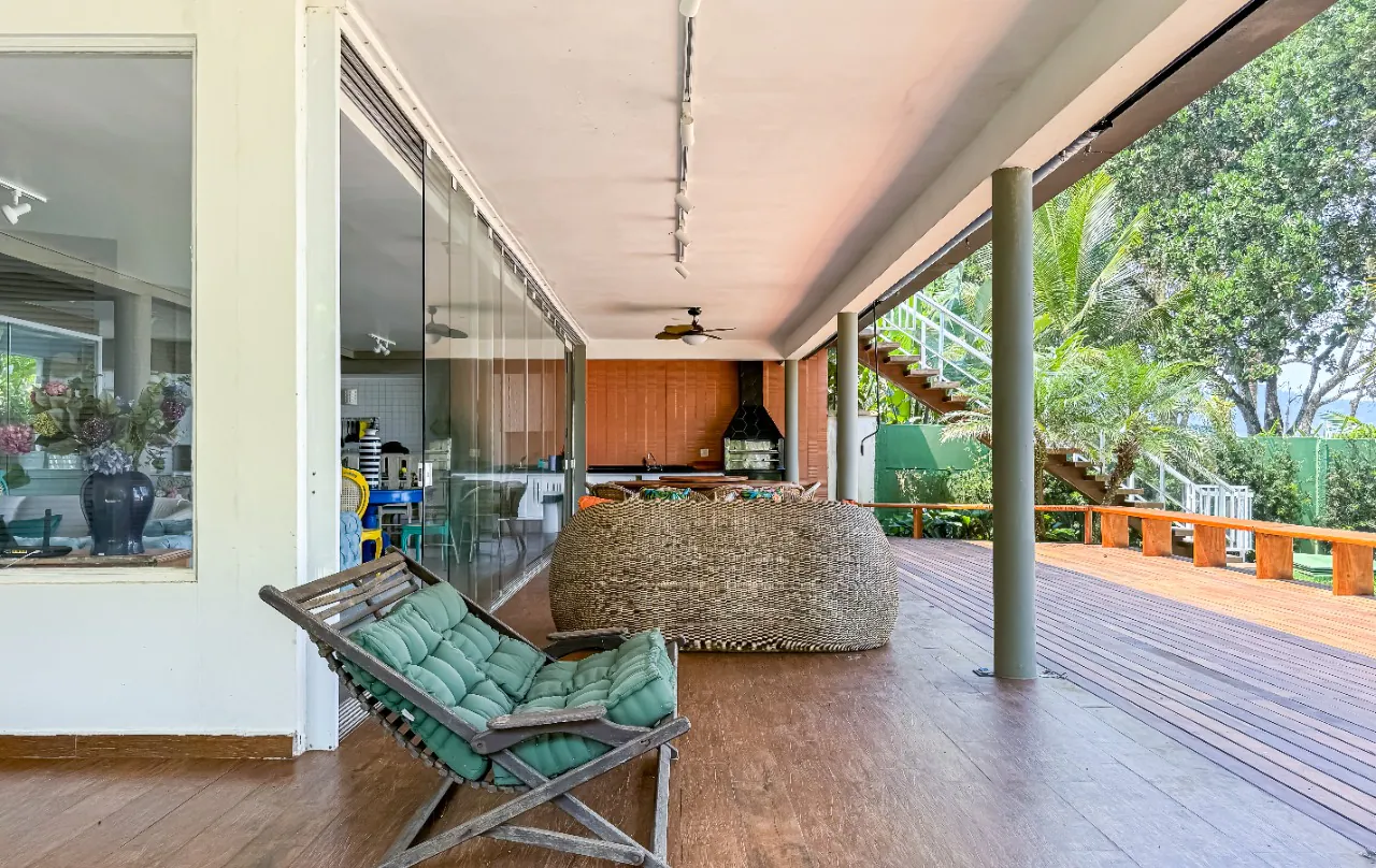 casa-pe-na-areia-com-piscina-e-jardim-deliciosos-no-melhor-lugar-da-praia-de-camburi-18173-6