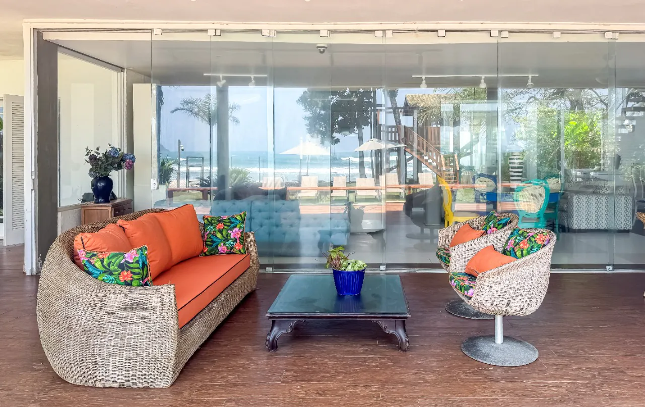 casa-pe-na-areia-com-piscina-e-jardim-deliciosos-no-melhor-lugar-da-praia-de-camburi-18173-7