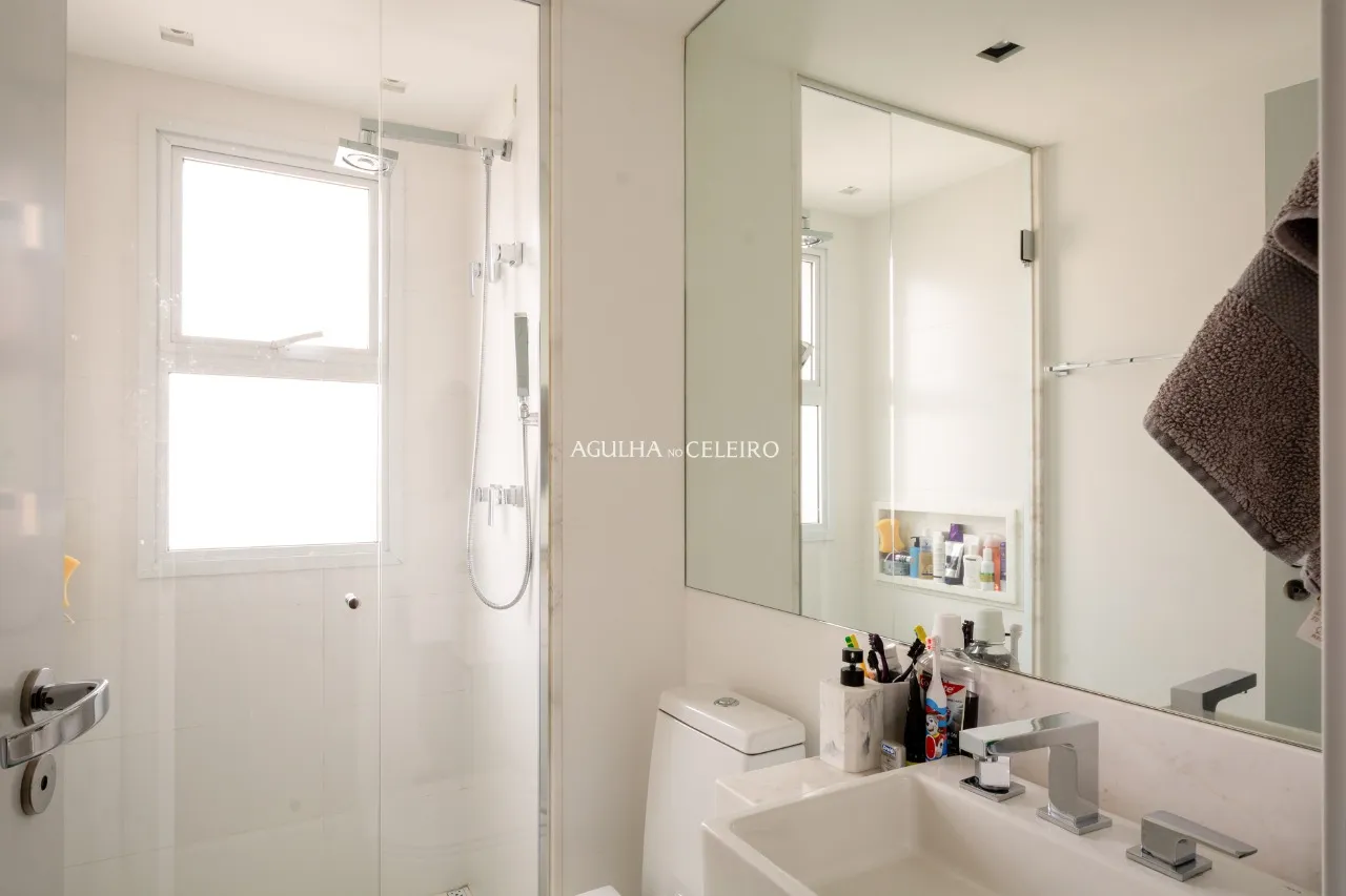 Apartamento assinado por Nildo José em ótima localização em Moema. – 13980 - DSC_9703