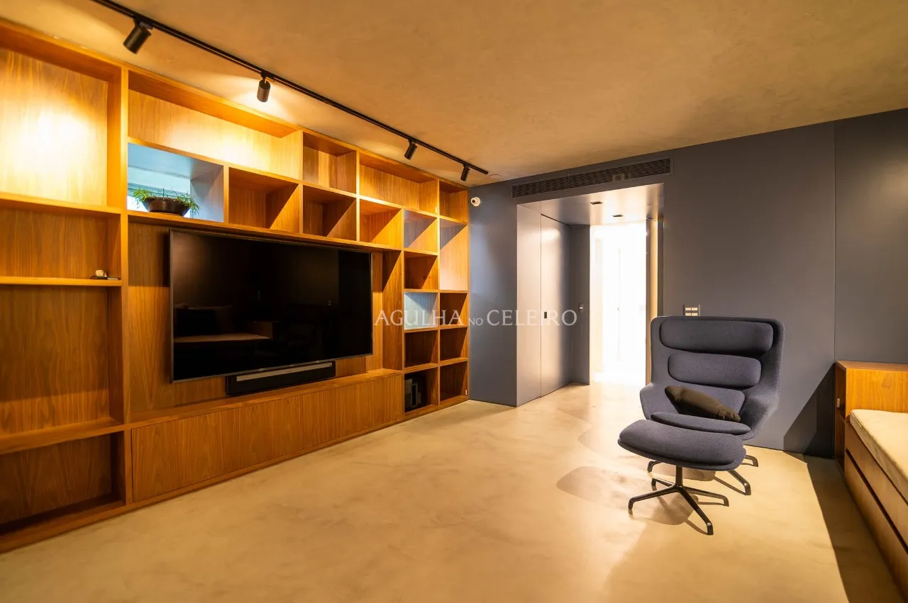 Casa deslumbrante à venda no Alto de Pinheiros. – 18024