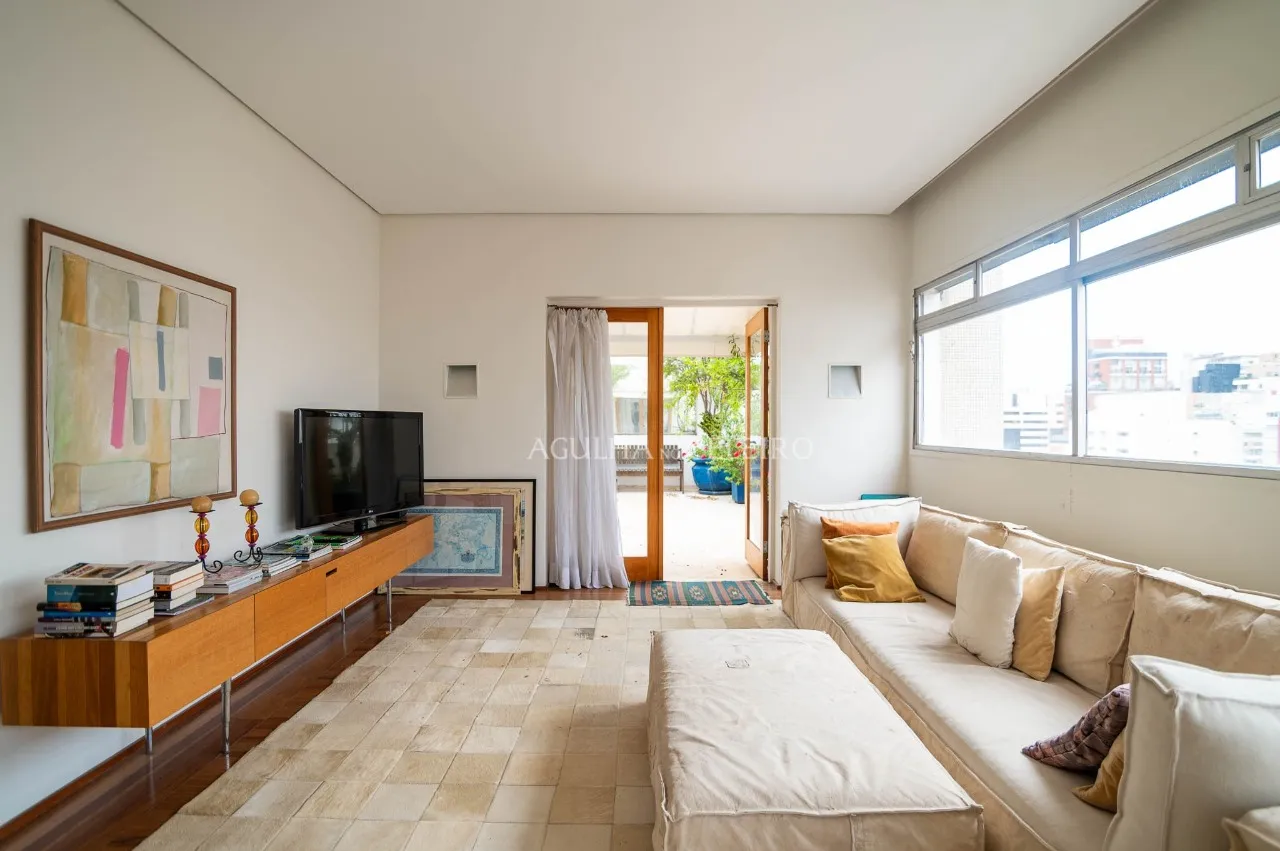 Cobertura com piscina para venda ou locação no Itaim Bibi – 18072