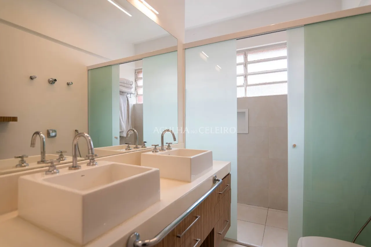 Apartamento super charmoso em localização privilegiada – 18097