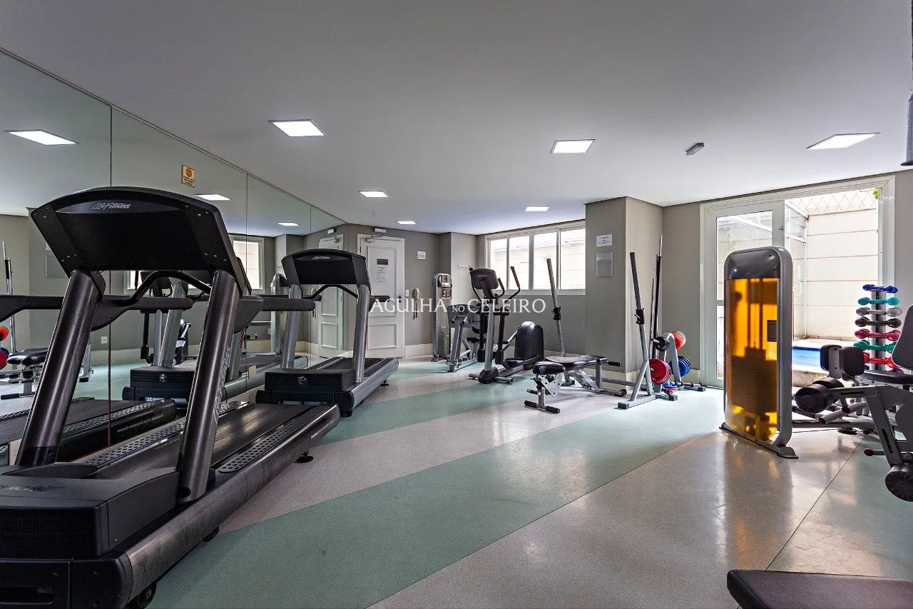 Apartamento com sacada à venda no Jardim Paulista. – 18123