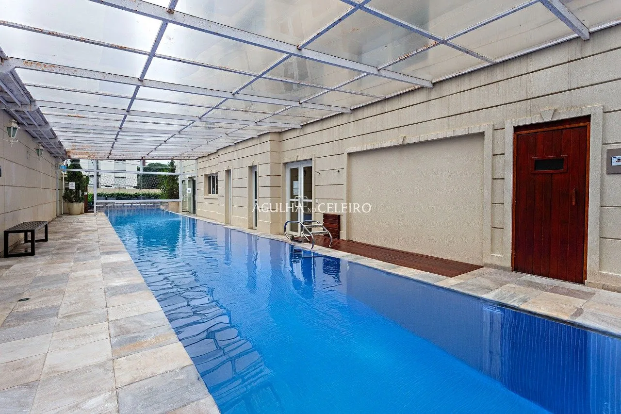 Apartamento com sacada à venda no Jardim Paulista. – 18123