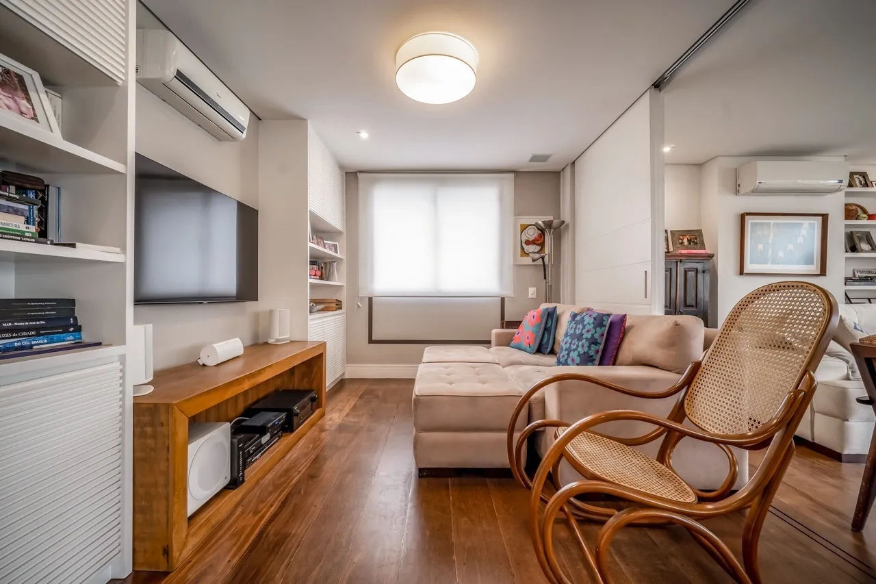 Apartamento a venda na melhor rua do Itaim. – 18133