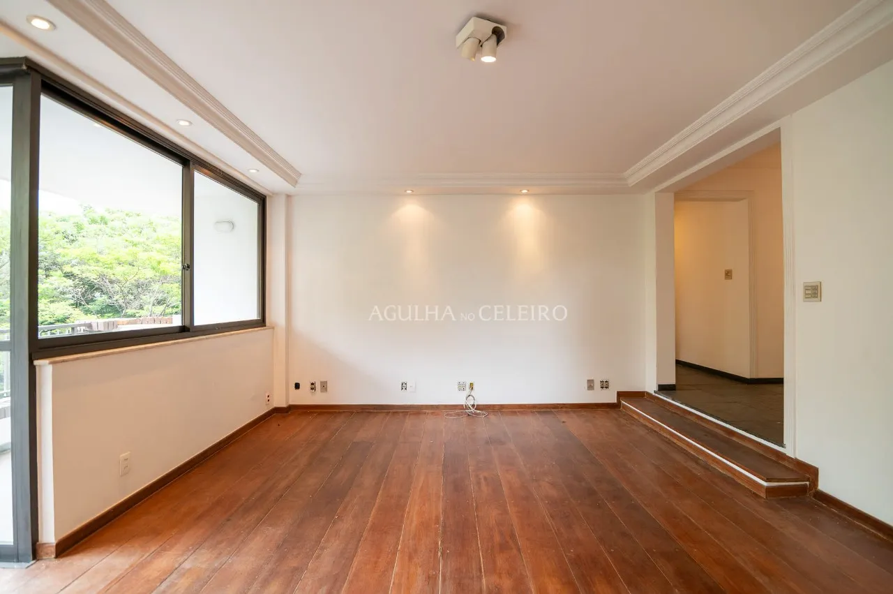 Apartamento ao lado do Clube Pinheiros para venda no Jardim Europa – 18136