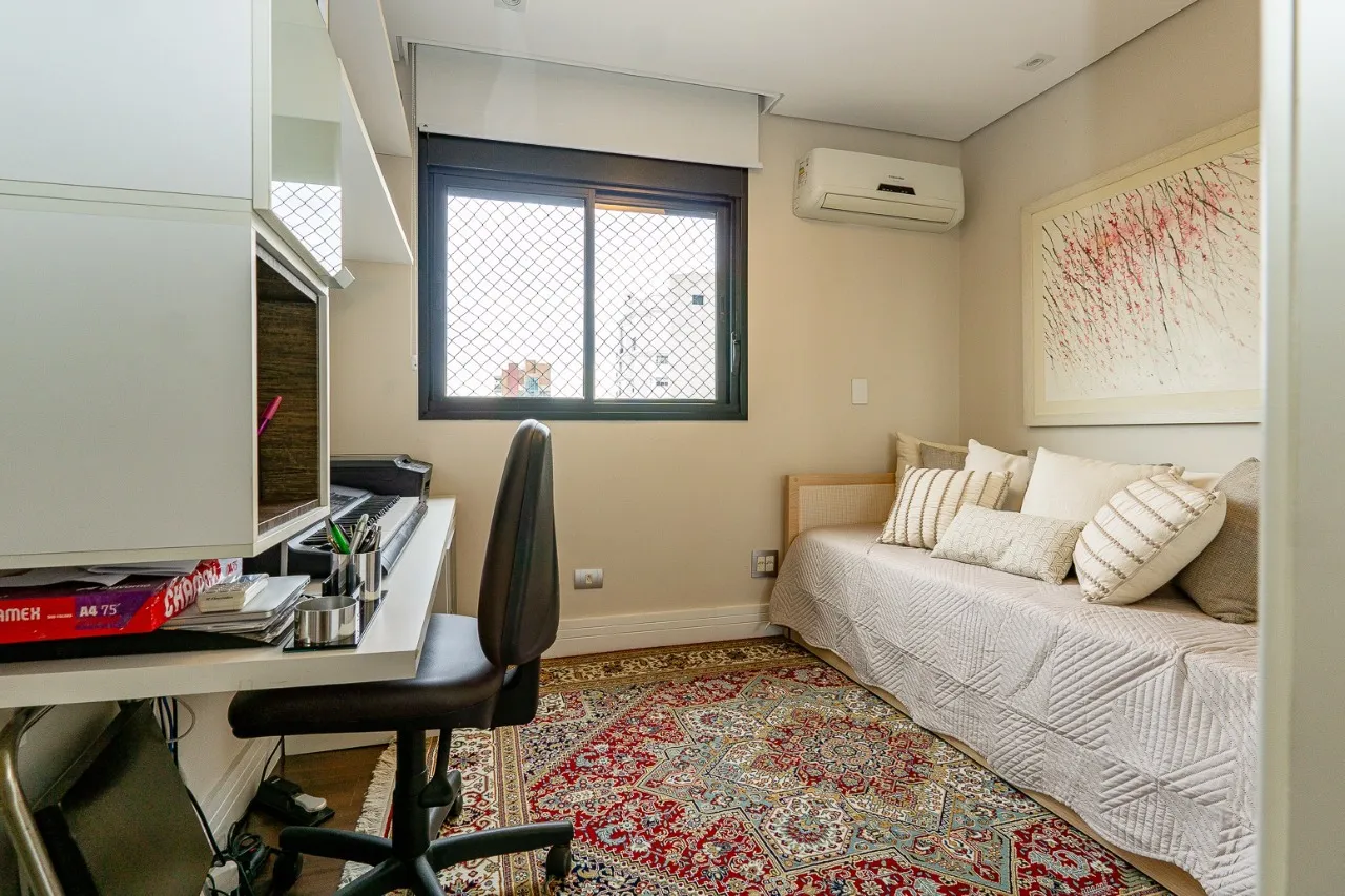 Cobertura linda para venda em Moema. – 18152