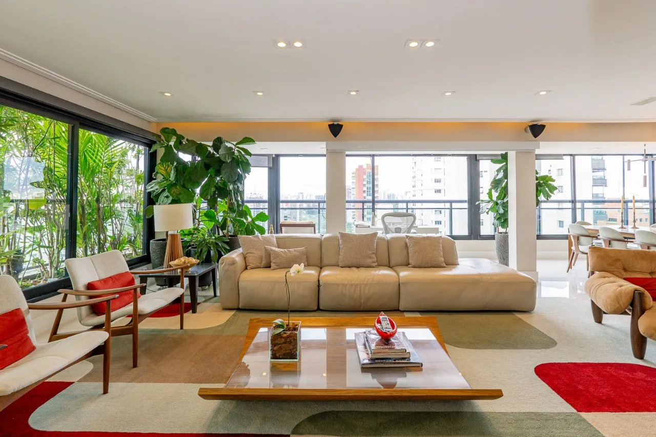 Cobertura linda para venda em Moema. – 18152