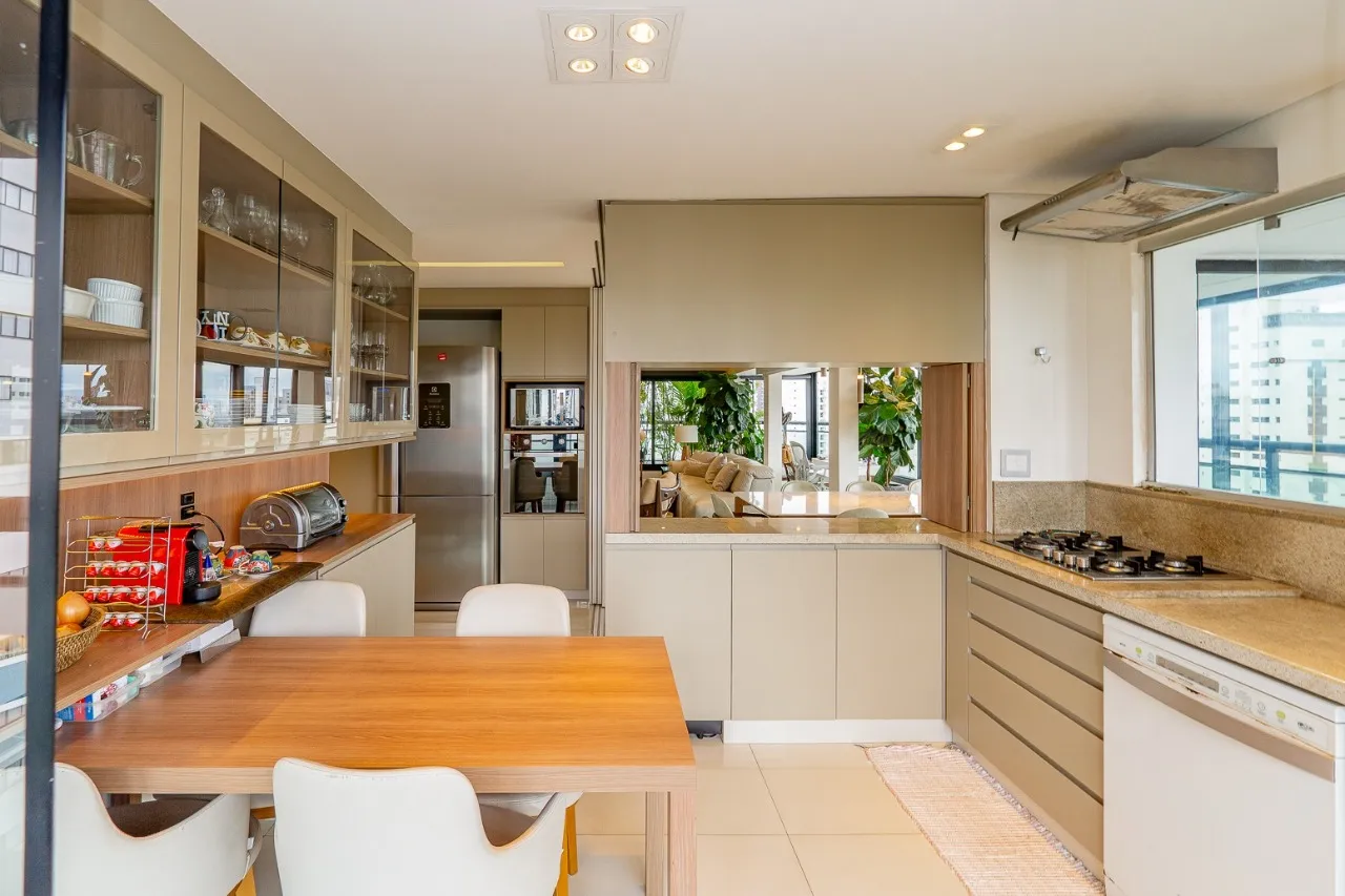 Cobertura linda para venda em Moema. – 18152