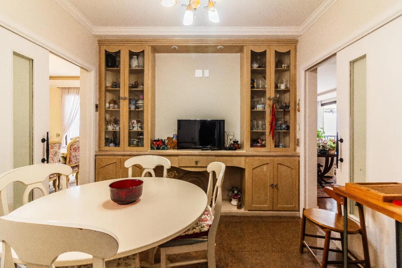 Apartamento com 4 dormitórios à venda em Perdizes. – 18234