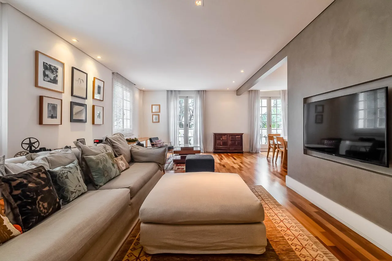 Apartamento reformado, com bastante iluminação natural, em um Lindenberg no miolo dos Jardins. – 18260 - IMG_7494-HDR