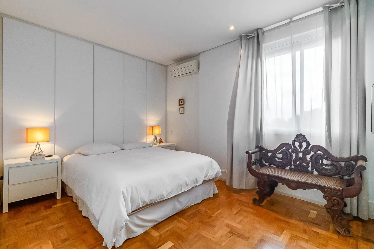 Apartamento reformado, com bastante iluminação natural, em um Lindenberg no miolo dos Jardins. – 18260 - IMG_7542-HDR