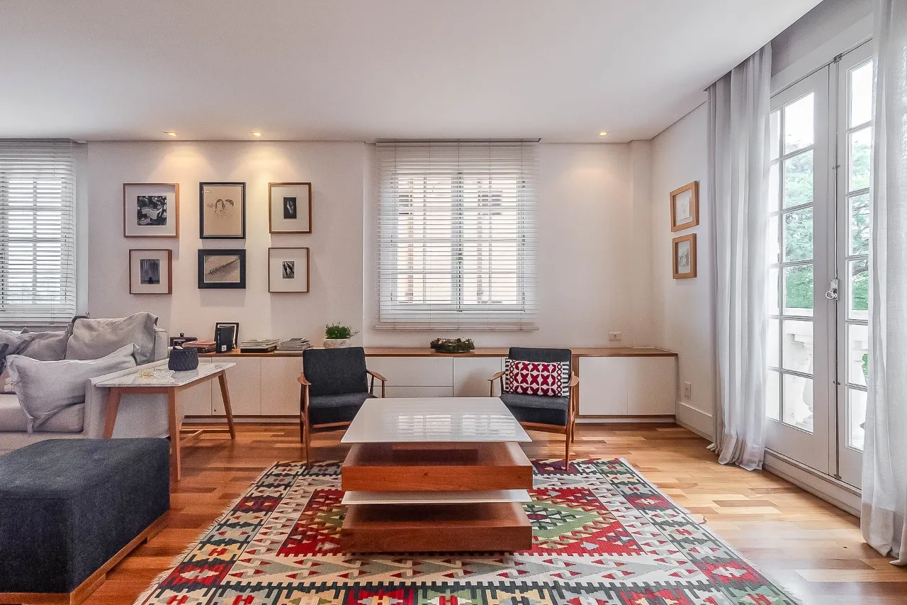 Apartamento reformado, com bastante iluminação natural, em um Lindenberg no miolo dos Jardins. – 18260 - IMG_7473-HDR