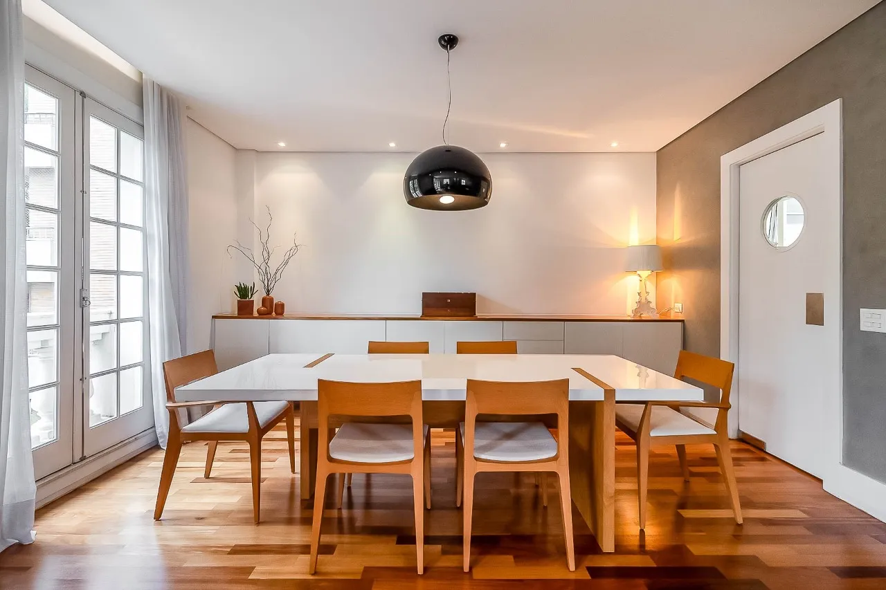 Apartamento reformado, com bastante iluminação natural, em um Lindenberg no miolo dos Jardins. – 18260 - IMG_7452-HDR