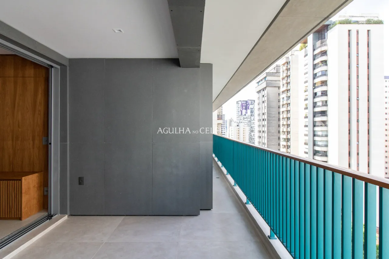 Apartamento à venda em Moema. – 8792