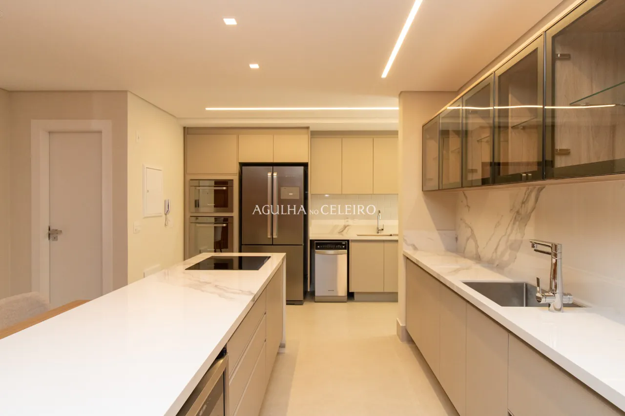 Apartamento à venda em Moema. – 8792