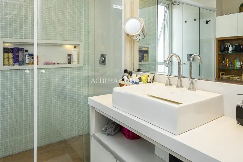 Venda/Campo Belo: colírio do bairro com vista eterna! – AP6236