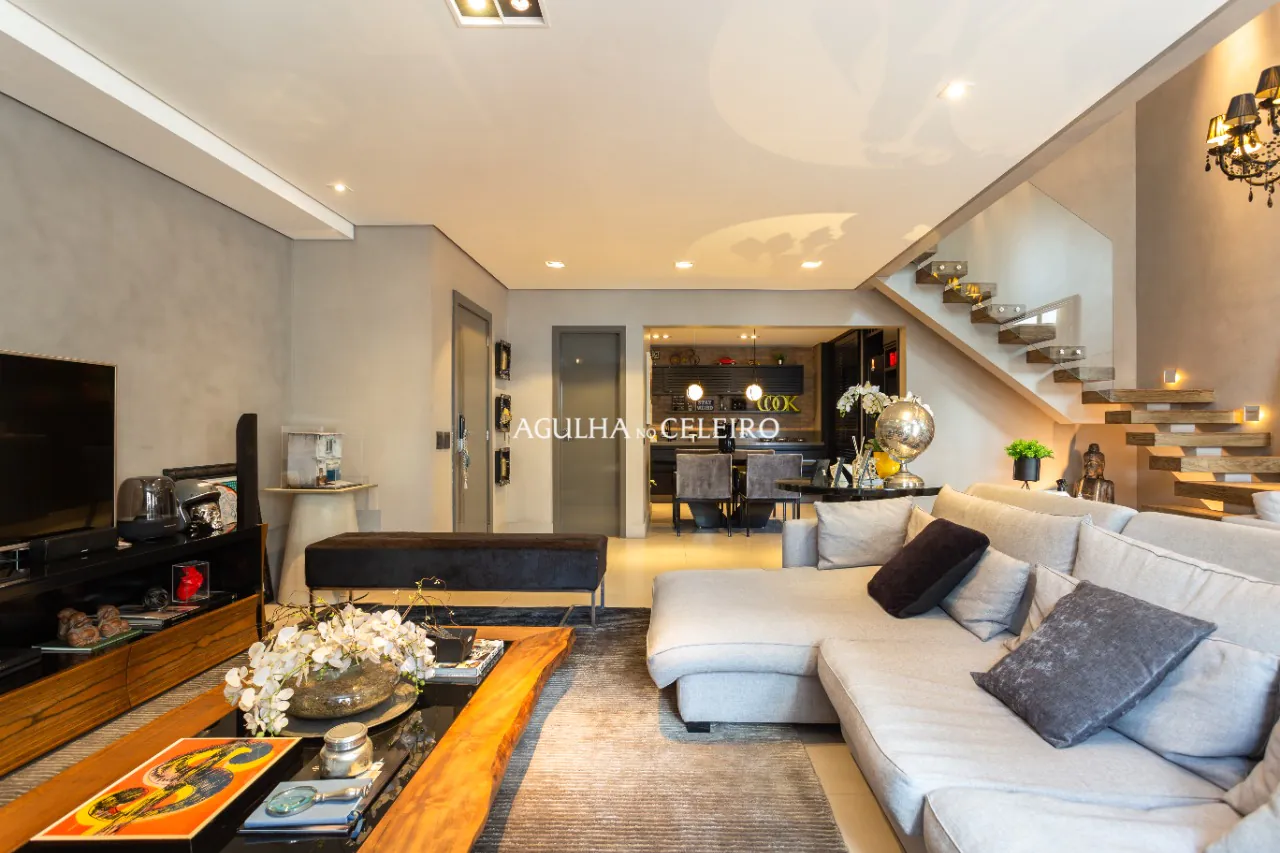 Apartamento duplex impecável pronto para morar em excelente localização. – AP7425